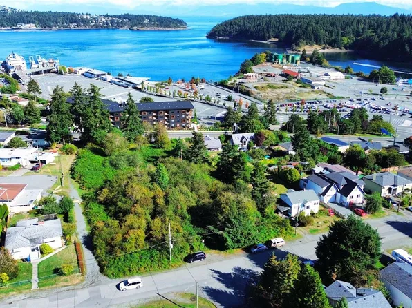 565 Brechin Rd, Nanaimo, BC V9S 2X1