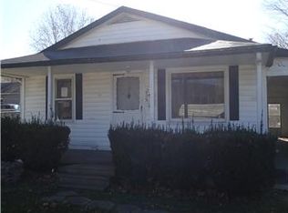 235 Rice St, Irvine, KY 40336