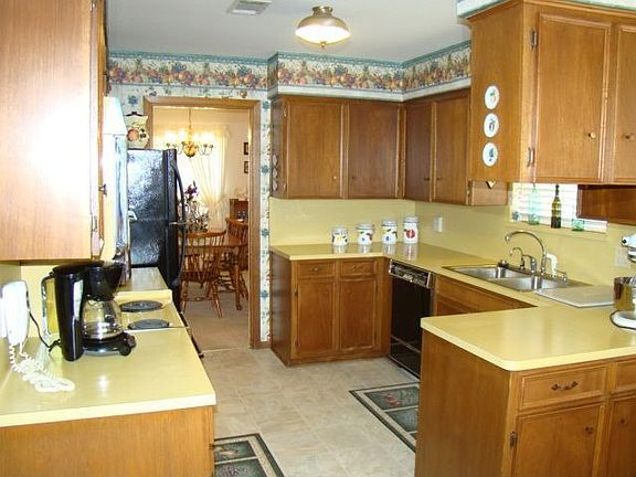 5th image of 1145 Ivy Ln