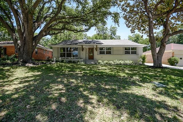 1st image of 8224 Claremont Dr