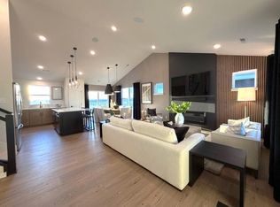 1788 Tamarack Rd, Shakopee, MN 55379