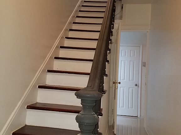 5th image of 9728 Corona Ave
