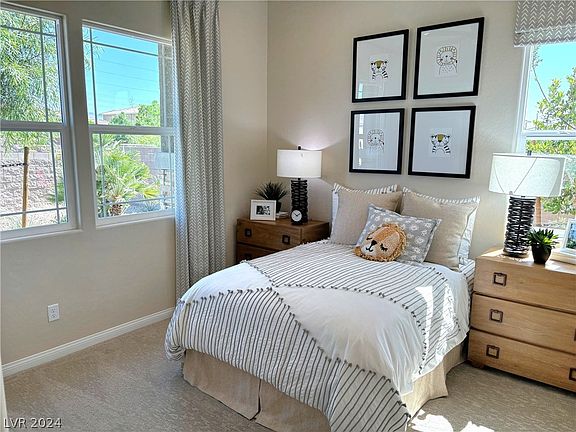 4th image of 43 Barton Bay Ave