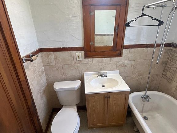 5th image of 1216 Lakefront Ave #2