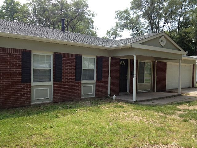 1st image of 5831 Gateway Dr
