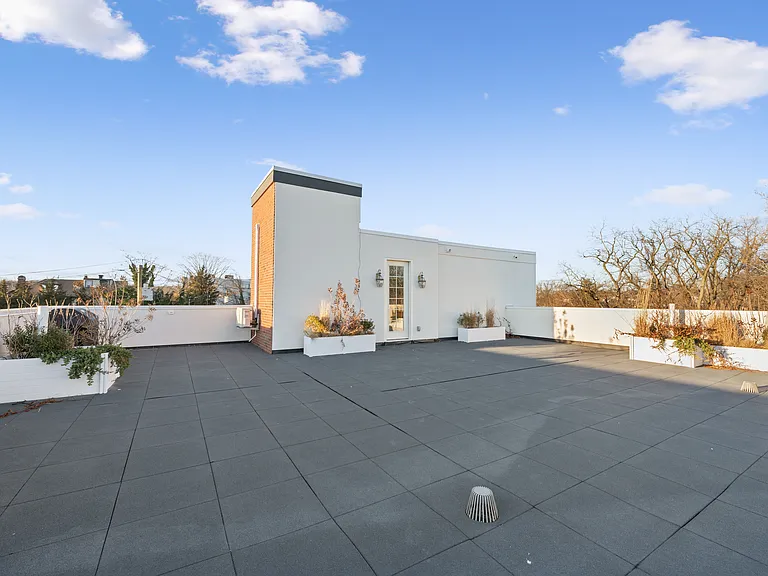 355 Phillips Park Rd #301 — Photo 9