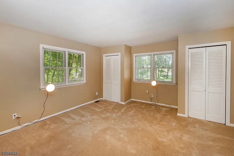 2 bed, 1.0 bath, 1290 sqft, $3,200 — Photo 4