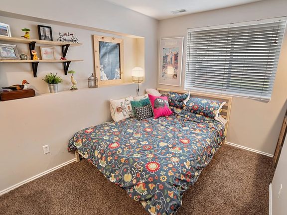 5th image of 791 E Meadow Wood Dr