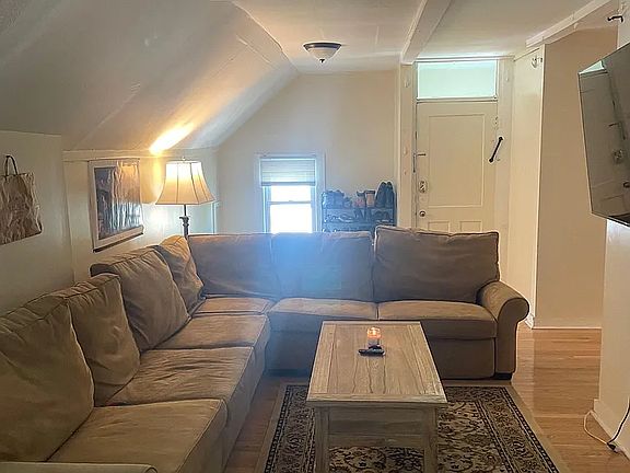 2nd image of 77 Rutgers St #6