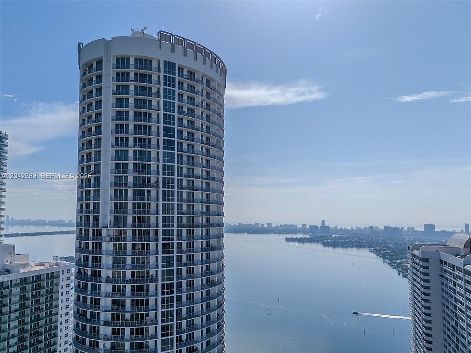 1st image of 1750 N Bayshore Dr APT 5212