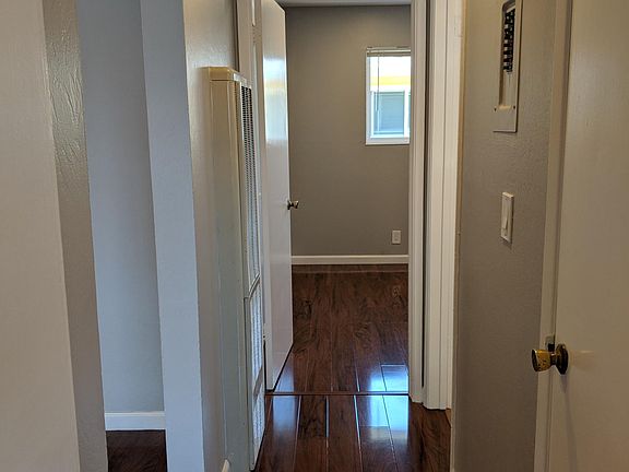 4th image of 676 Grand Fir Ave APT 4