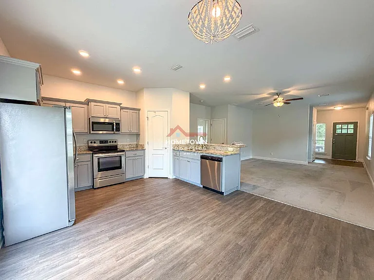 3613 Conley Dr — Photo 3