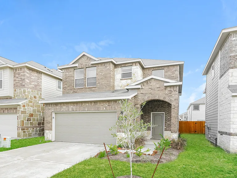 7918 Fijian Cypress Dr — Photo 2