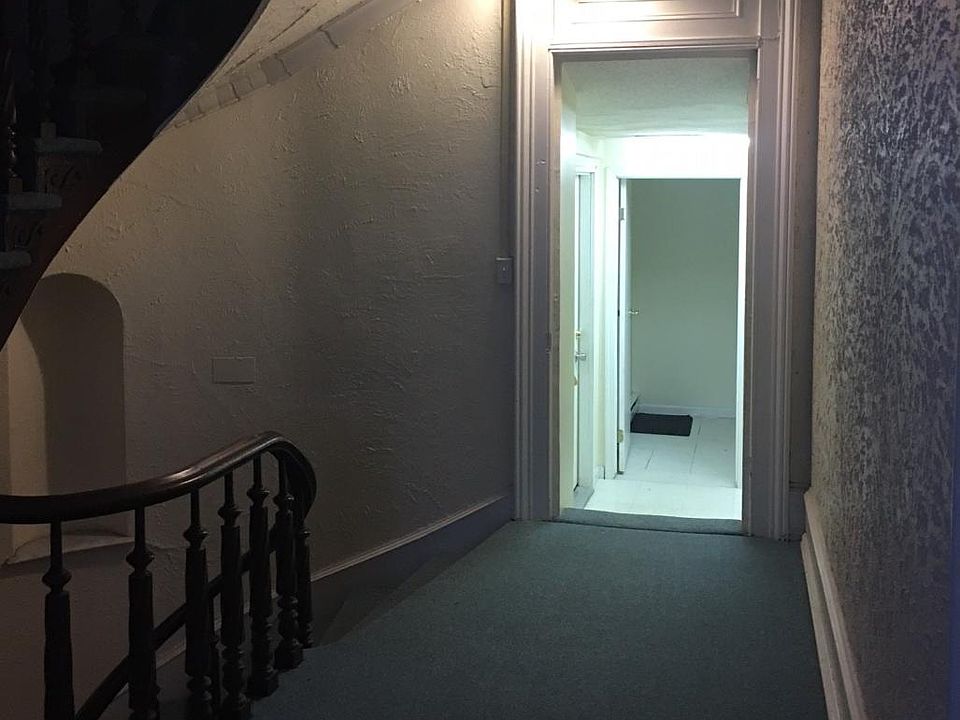 2nd image of 255 Washington St