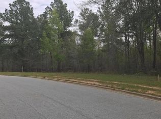 1514 River Pointe Dr, Albany, GA 31701