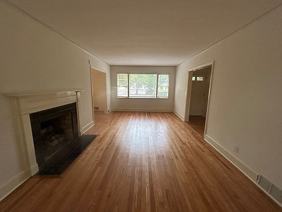 5th image of 739 S Beltline Blvd