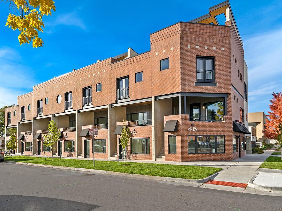 Street View, looking northwest.
455 is the Townhome on the far left (off the alley).