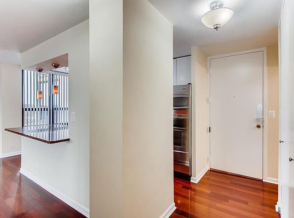 5th image of 5100 N Marine Dr APT 7B