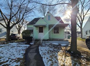 14810 Toepfer Dr, Eastpointe, MI 48021