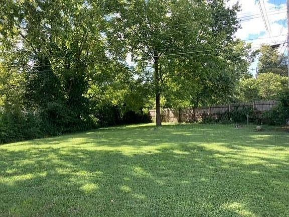 3rd image of 3786 Temple Dr