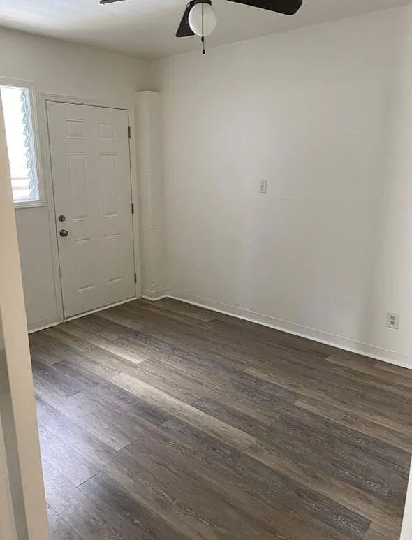 2 bed, 700 sqft, $2,600 — Photo 3