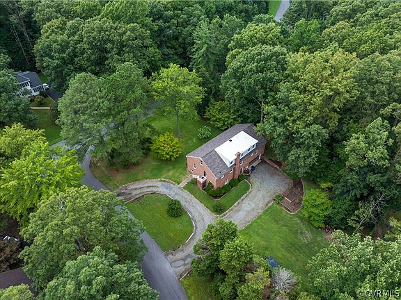 3rd image of 4421 Lynchester Dr