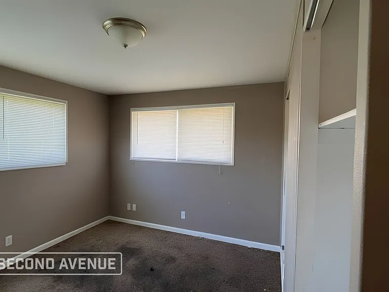 9743 Edgefield Dr — Photo 3