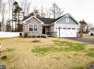 70 Wedmore Ct, Martinsburg, WV 25405