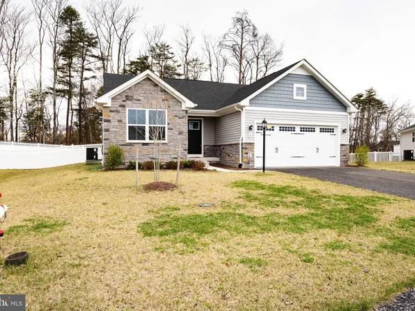 70 Wedmore Ct, Martinsburg, WV 25405