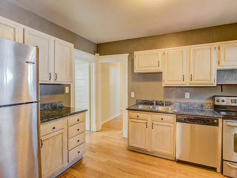 421 E Saint Vrain St — Photo 19