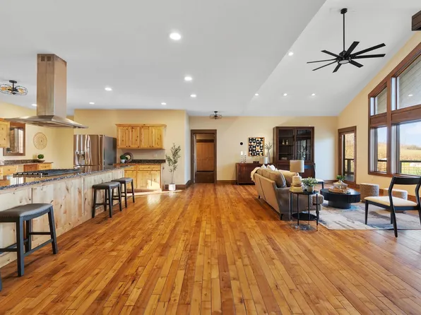 8044 Lueth Rd, Sauk City, WI 53583