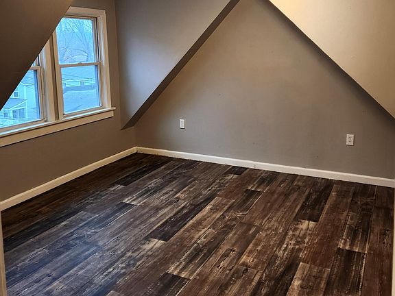 5th image of 15 Way St #3