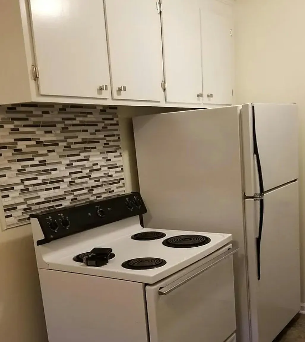 1 bed, 1092 sqft, $1,050 — Photo 4