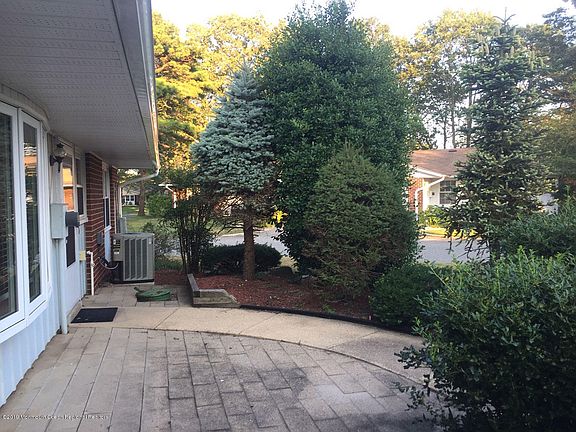 4th image of 988A Argyll Cir #1001