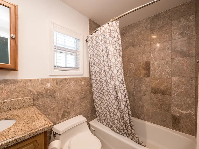 904 Terry Ln #4 — Photo 7