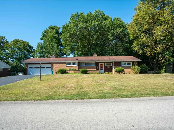 104 Appletree Dr, Beaver, PA 15009