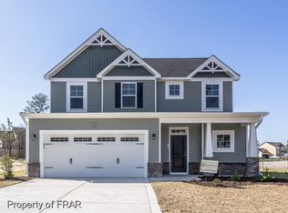16 Burr Oak Cir, Bunnlevel, NC 28323