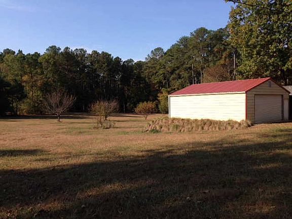 3rd image of 1080 Oak Ct