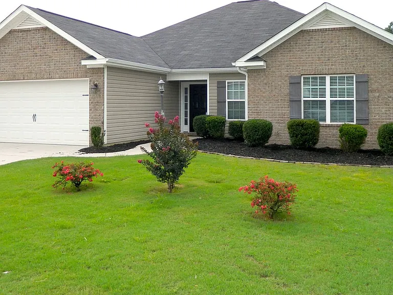 498 Sebastian Dr — Photo 9