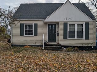 1256 Crescent Dr, Painesville, OH 44077