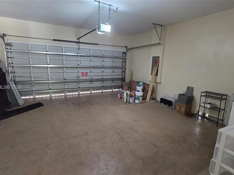 15743 SW 145th Ter — Photo 32