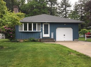 44 Green St, Ludlow, MA 01056