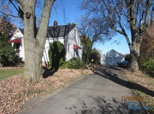 3557 Starr Ave, Oregon, OH 43616