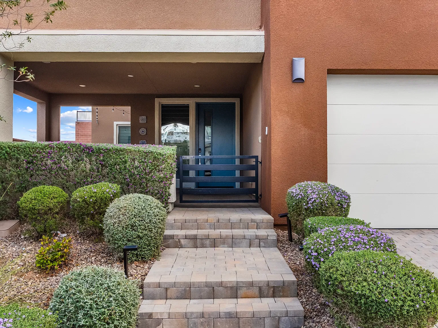3 bed, 2.5 bath, 3201 sqft, $6,995 — Photo 4