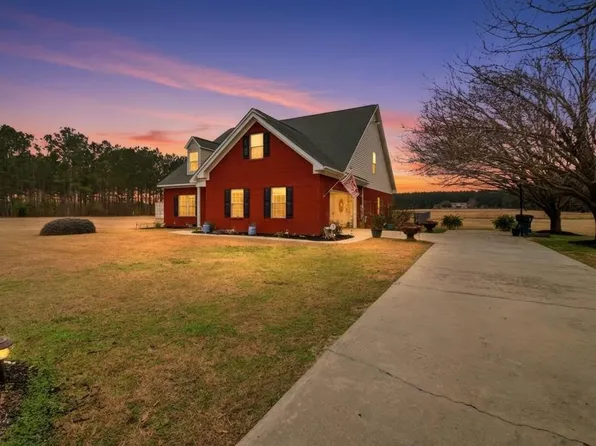 781 1st Ave, Ashford, AL 36312