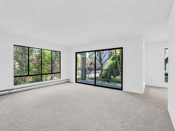 7 Commodore Dr #A251, Emeryville, CA 94608