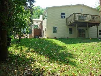 3rd image of 7006 Bradley Cir