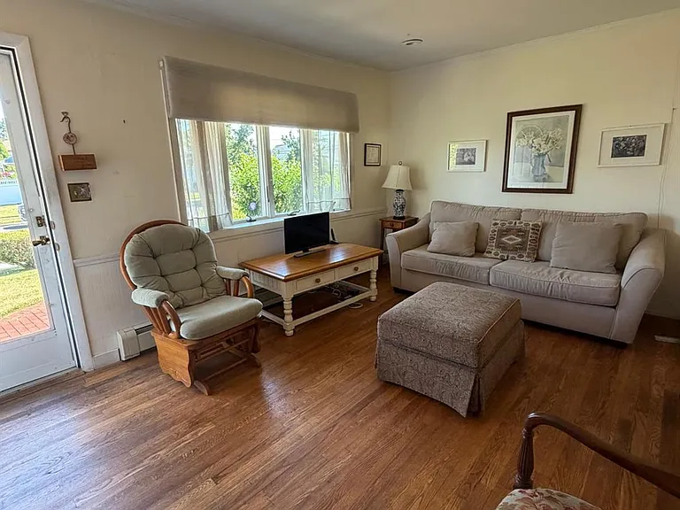 25 Surrey Ln — Photo 7