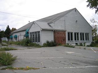495 Wilbur Ave, Somerset, MA 02725