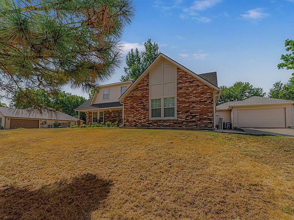 3rd image of 24010 King Ct